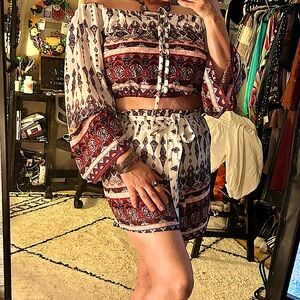 Boutique! BOHO 2 piece shorts and blouse